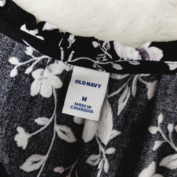 Old Navy and Shein Floral Print Summer Midi Dresses - Bundle of Two P1095 - Picture 13 of 15